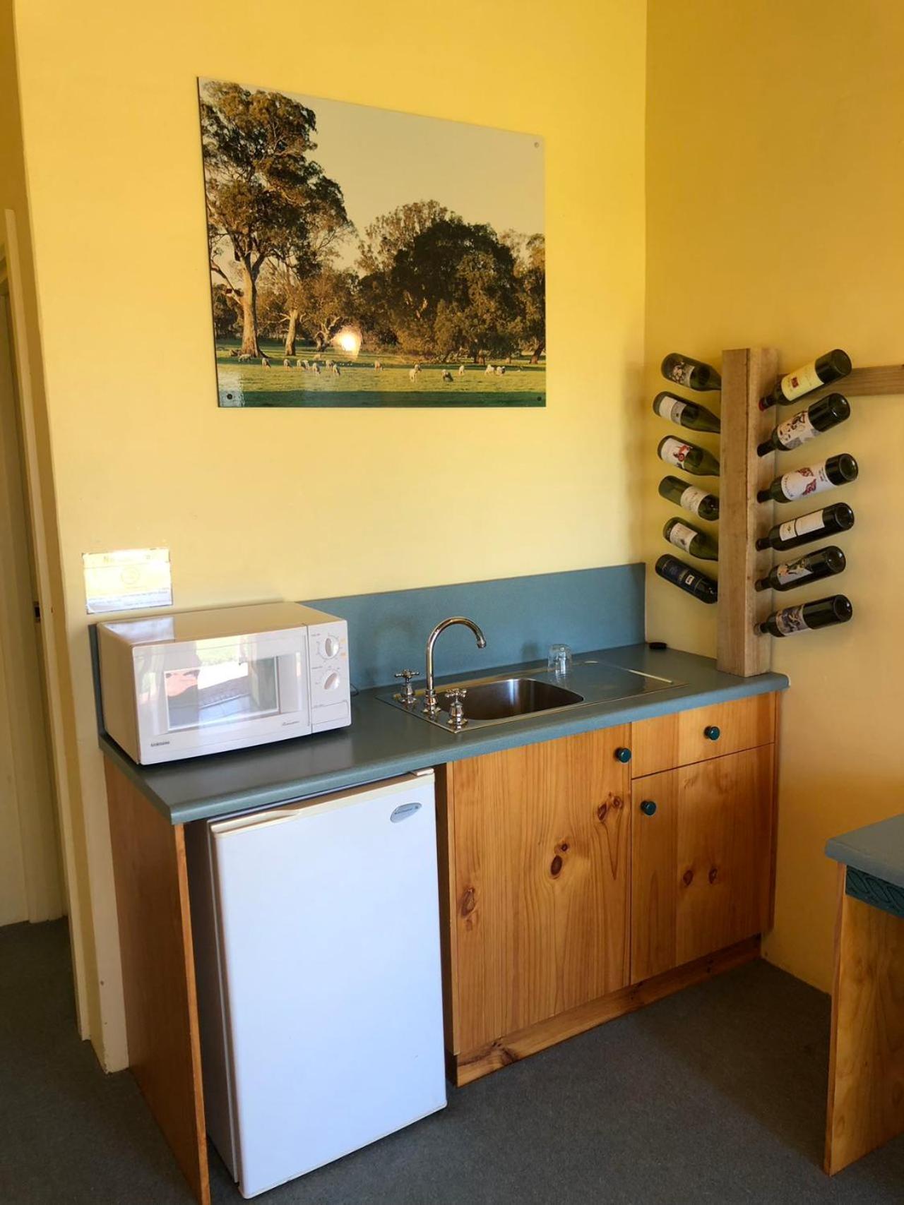 Coonawarra Place Motor Inn מראה חיצוני תמונה