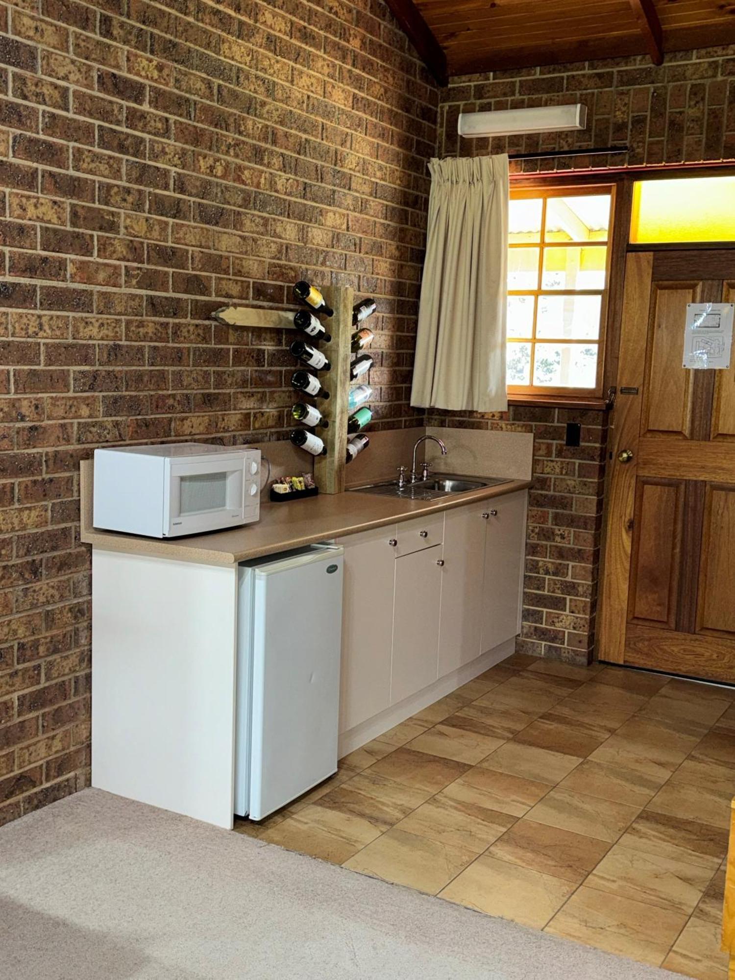 Coonawarra Place Motor Inn מראה חיצוני תמונה