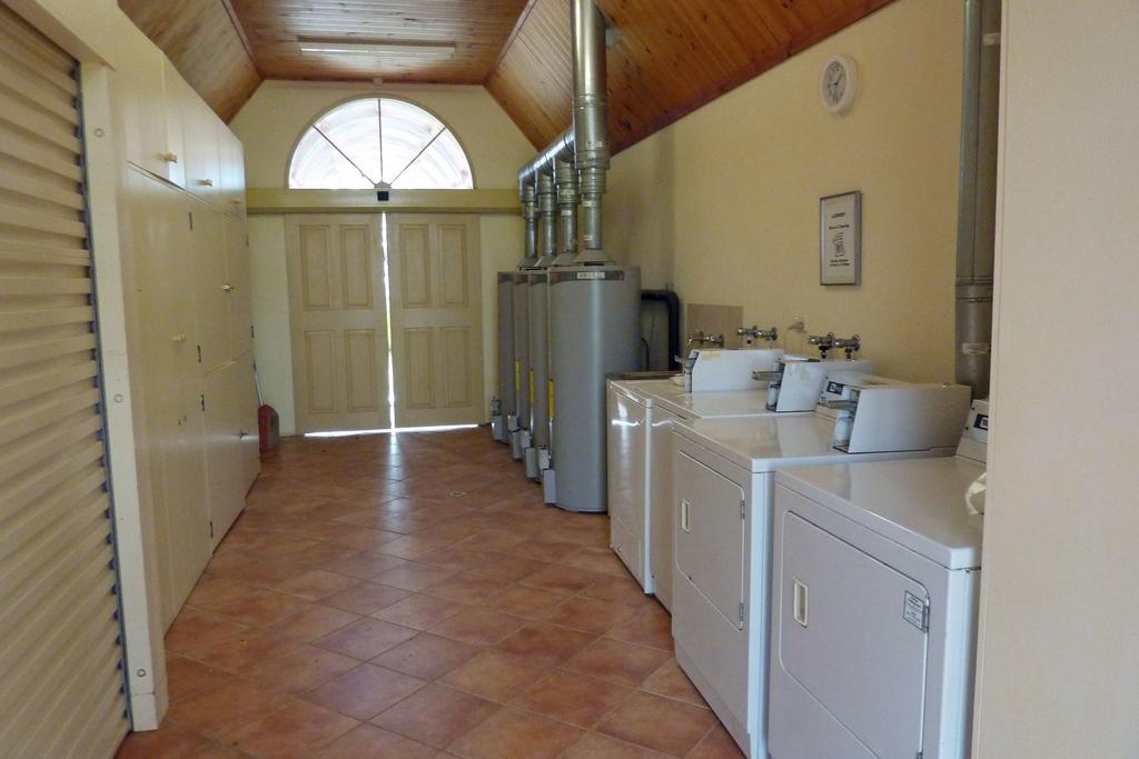 Coonawarra Place Motor Inn מראה חיצוני תמונה