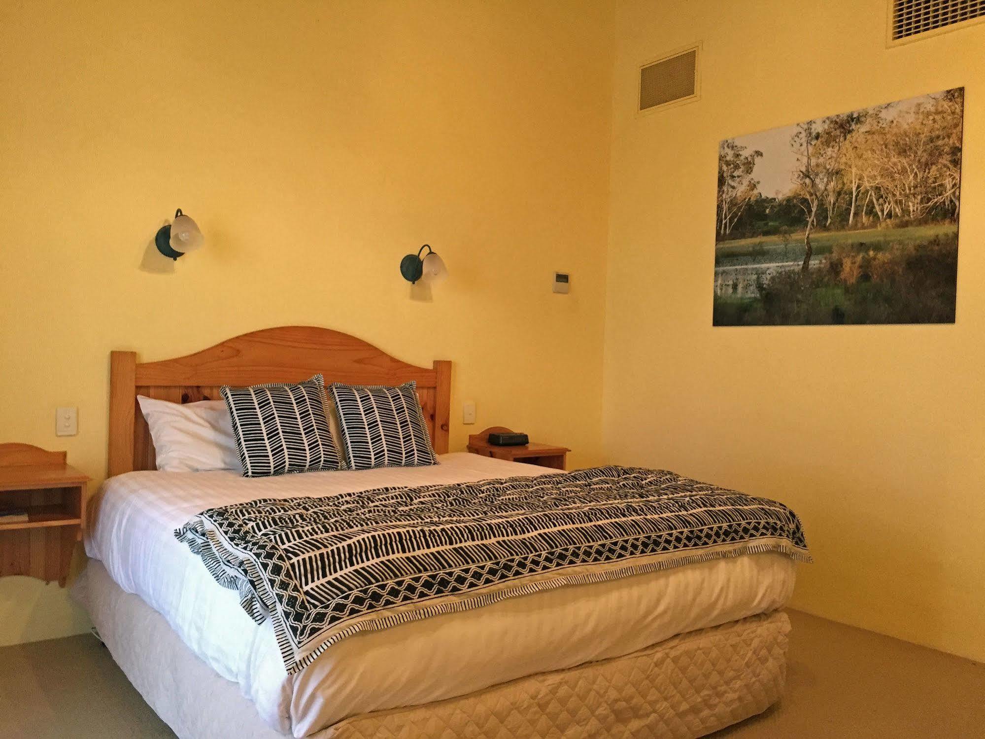 Coonawarra Place Motor Inn מראה חיצוני תמונה